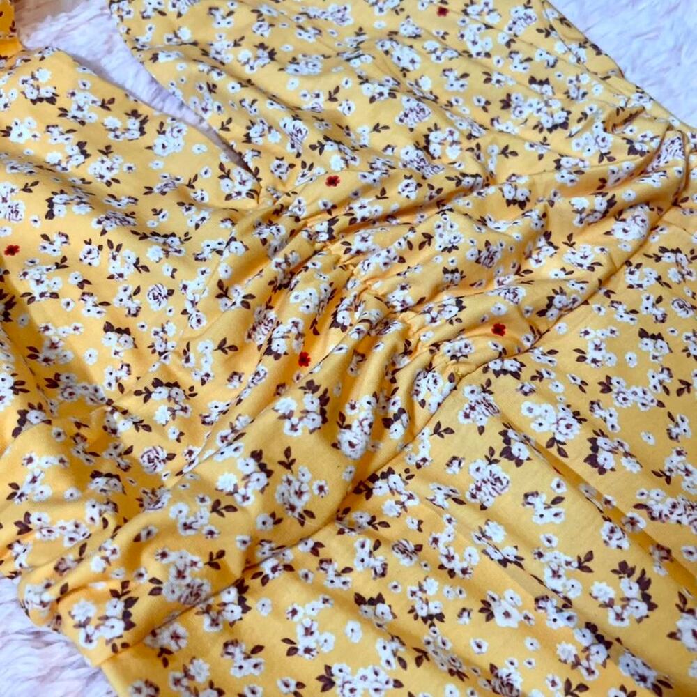 Yellow Floral Cottage Fairy Core Whimsical Feminine Earthy Boho Halter Dress‎ - Picture 4 of 6